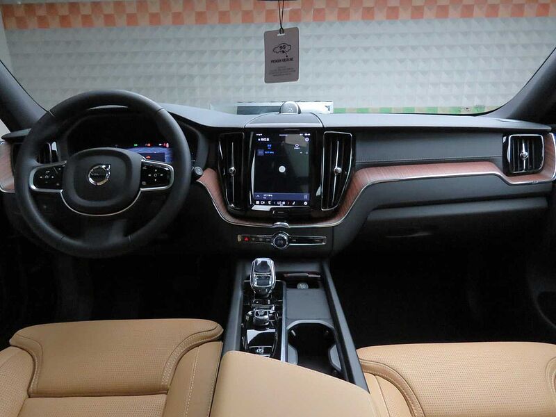 Volvo Ultra, T8 AWD 플러그-인 하이브리드, 전기/가솔린, 브라이트