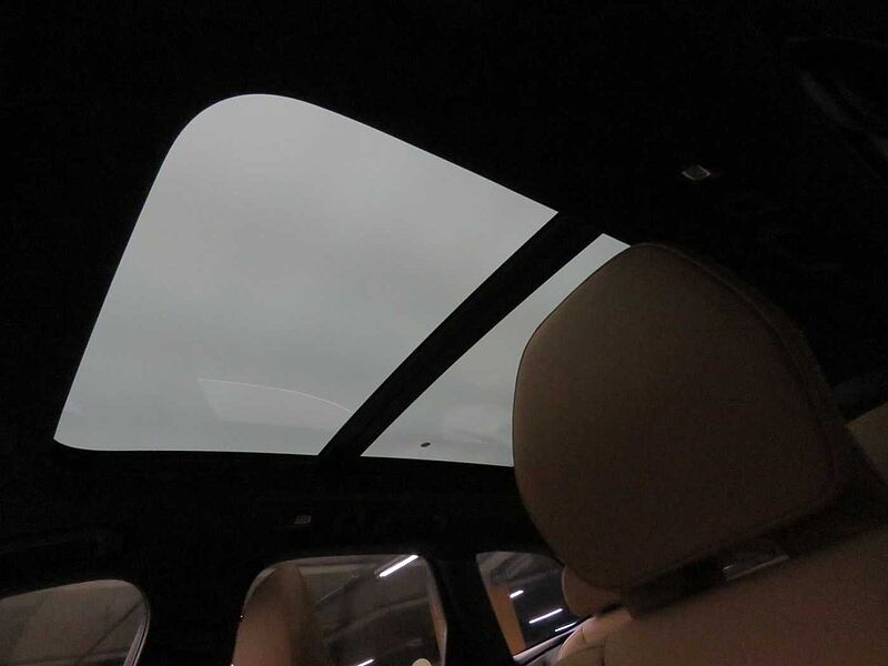 Volvo Ultra, T8 AWD 플러그-인 하이브리드, 전기/가솔린, 브라이트