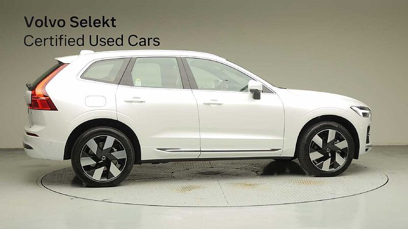 Volvo Ultra, T8 AWD 플러그-인 하이브리드, 전기/가솔린, 브라이트