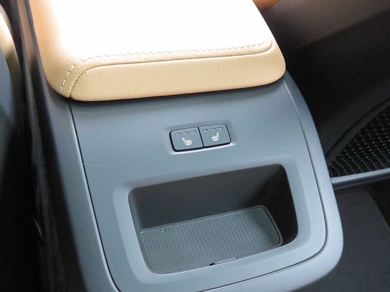 Volvo Ultra, T8 AWD 플러그-인 하이브리드, 전기/가솔린, 브라이트