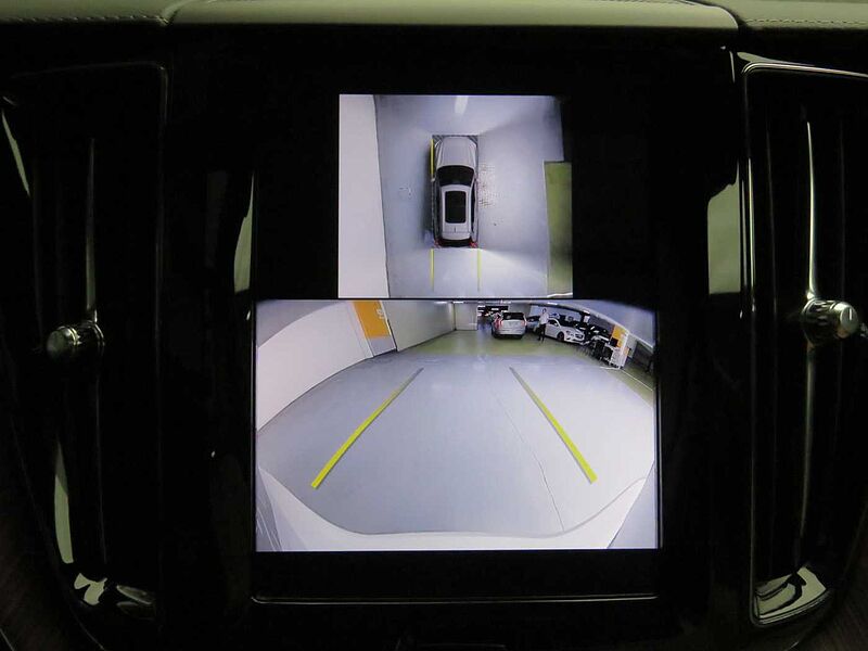 Volvo Ultra, T8 AWD 플러그-인 하이브리드, 전기/가솔린, 브라이트