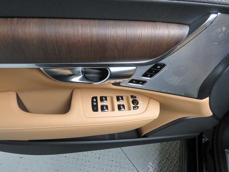 Volvo Ultimate, B5 마일드 하이브리드, 가솔린, 브라이트