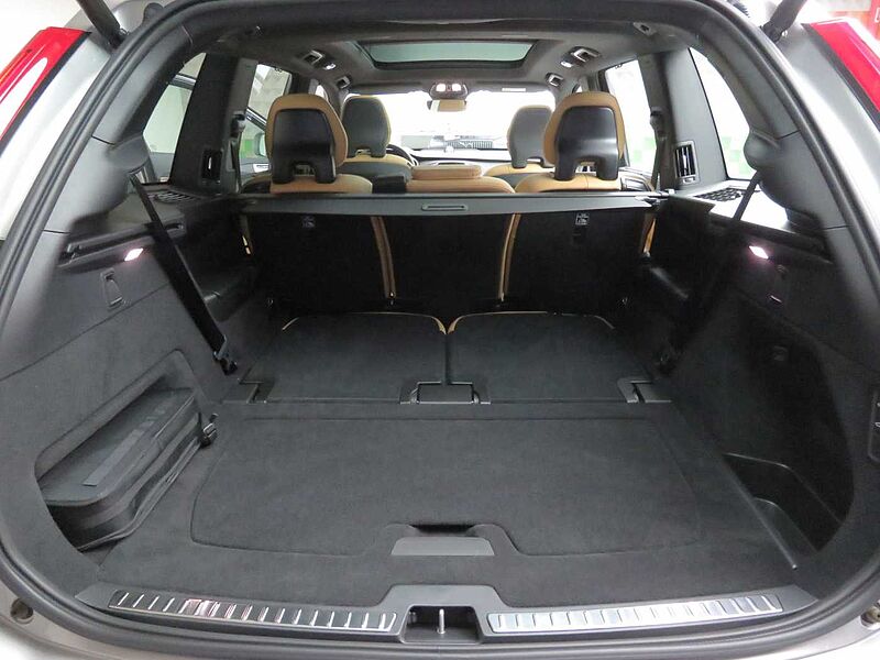 Volvo Recharge Ultimate, T8 AWD 플러그-인 하이브리드, 전기/가솔린, 브라이트, 7 좌석