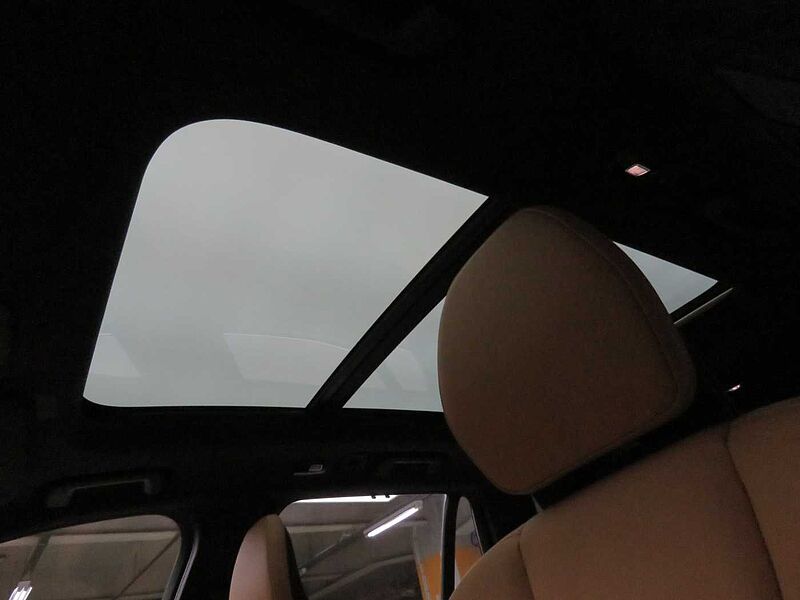 Volvo Recharge Ultimate, T8 AWD 플러그-인 하이브리드, 전기/가솔린, 브라이트, 7 좌석