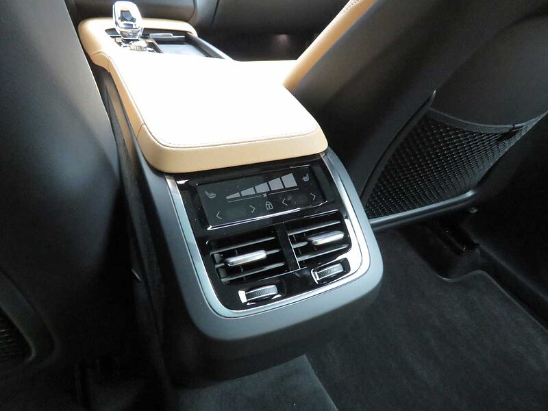 Volvo Ultra, B6 AWD 마일드 하이브리드, 가솔린, 브라이트, 7 좌석