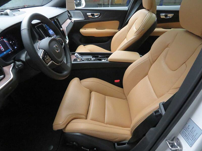 Volvo Ultra, B5 AWD 마일드 하이브리드, 가솔린, 브라이트