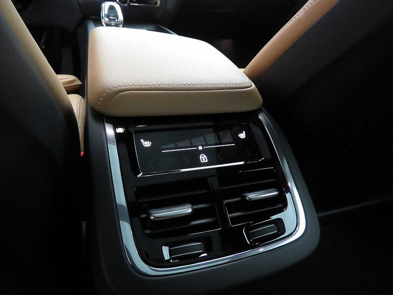 Volvo Ultra, B5 AWD 마일드 하이브리드, 가솔린, 브라이트