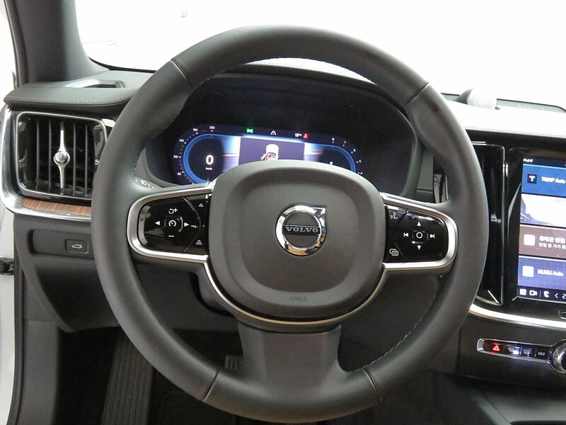 Volvo Ultra, B5 AWD 마일드 하이브리드, 가솔린, 브라이트