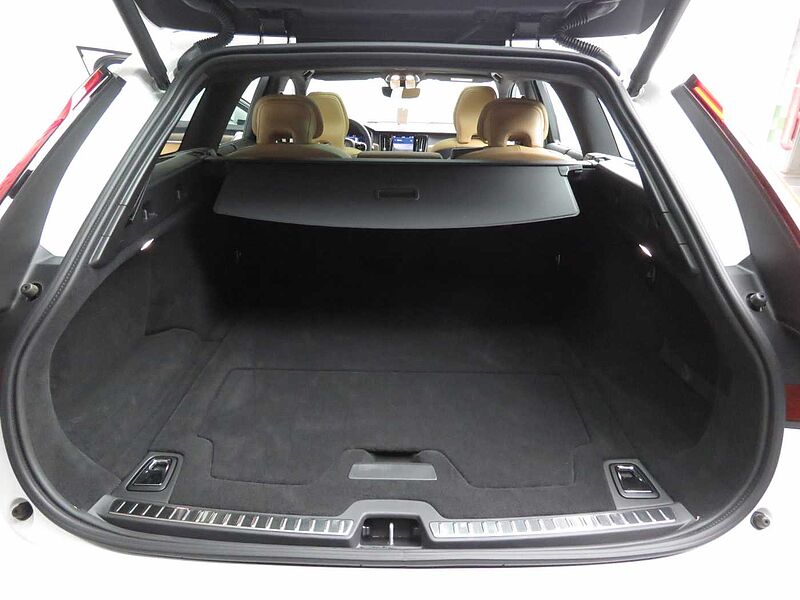 Volvo Ultra, B5 AWD 마일드 하이브리드, 가솔린, 브라이트