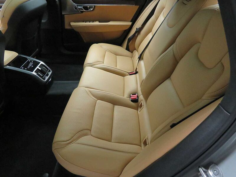 Volvo Ultimate, B5 마일드 하이브리드, 가솔린, 브라이트