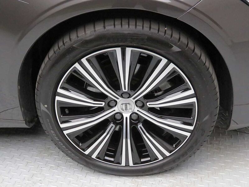 Volvo Ultimate, B5 마일드 하이브리드, 가솔린, 브라이트