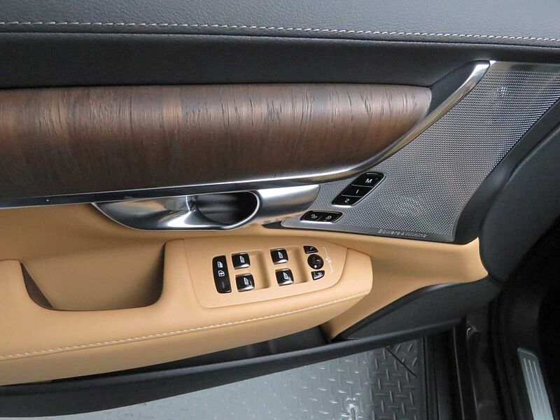 Volvo Ultimate, B5 마일드 하이브리드, 가솔린, 브라이트