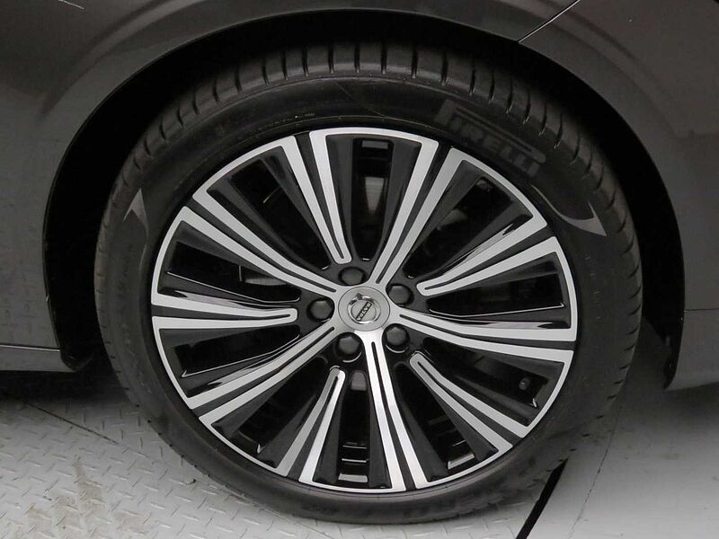 Volvo Ultimate, B5 마일드 하이브리드, 가솔린, 브라이트