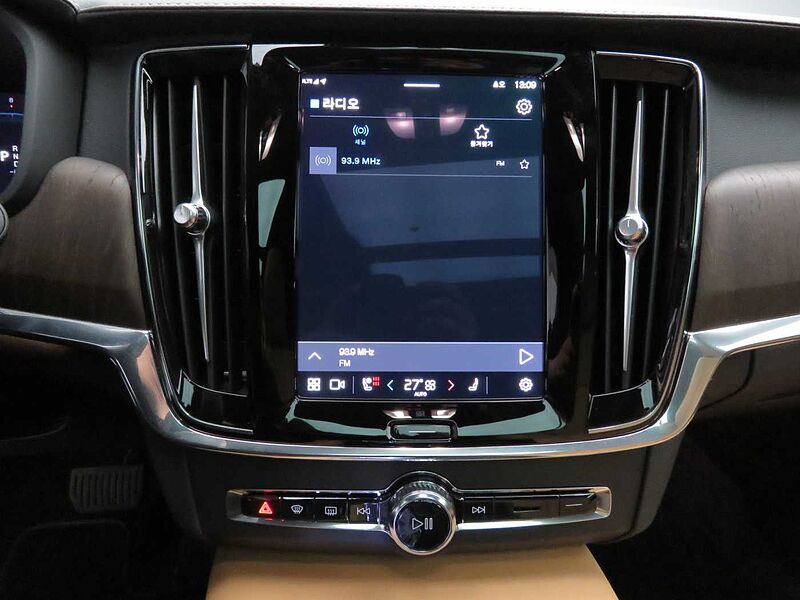 Volvo Ultimate, B5 마일드 하이브리드, 가솔린, 브라이트