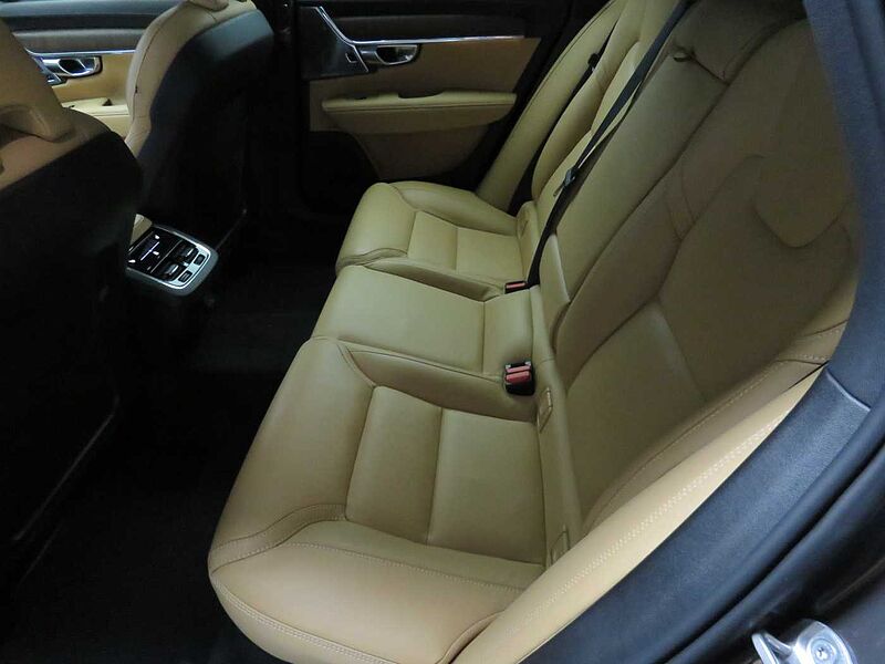 Volvo Ultimate, B5 AWD 마일드 하이브리드, 가솔린, 브라이트